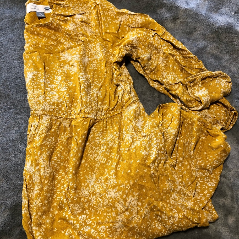 Old Navy Maternity Dress